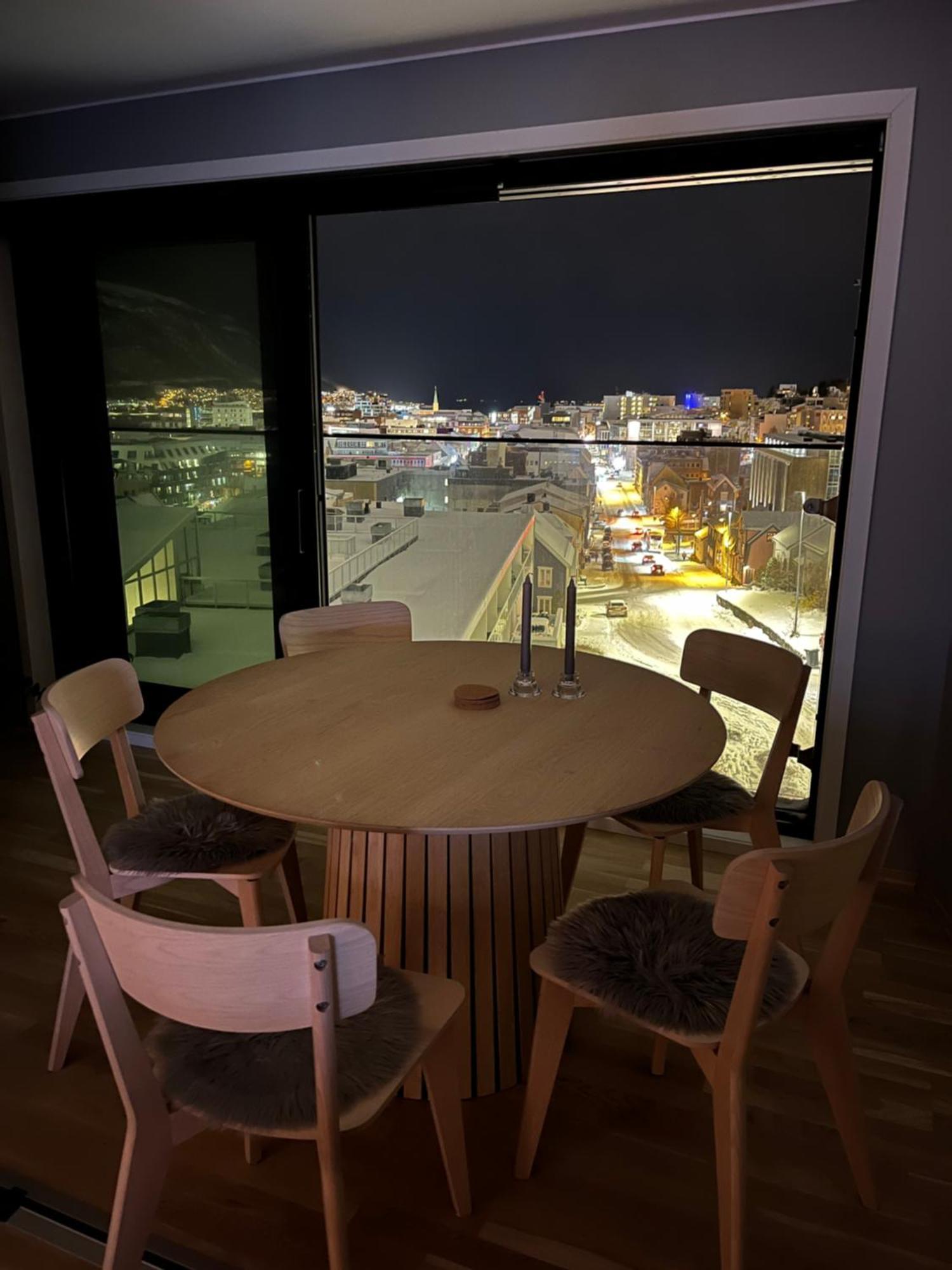 City Center 7Th Floor Apartement With Beautiful View ทรอมโซ ภายนอก รูปภาพ